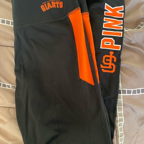 PINK Limited Edition SF Giants Activewear - Picture 10 of 11
